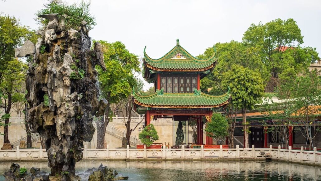 Exploring the Vibrant Tapestry of Guangzhou: Top Attractions and 